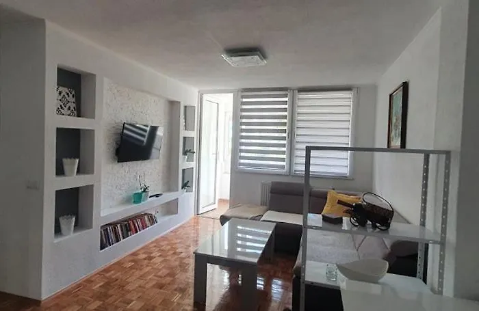 Apartment 075 Tuzla